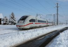 Deutsche Bahn macht den neumodischen ICE schneller und baut Höchstgeschwindigkeitsstrecken aus, um die Pünktlichkeit zu erneuern